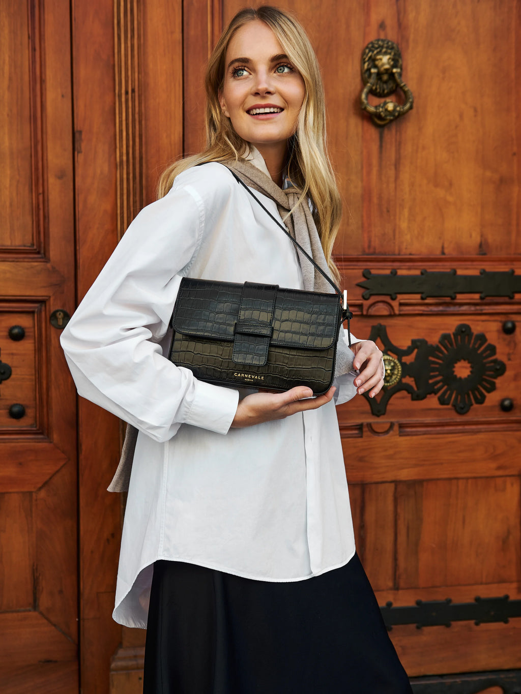 Dalia Coco Black